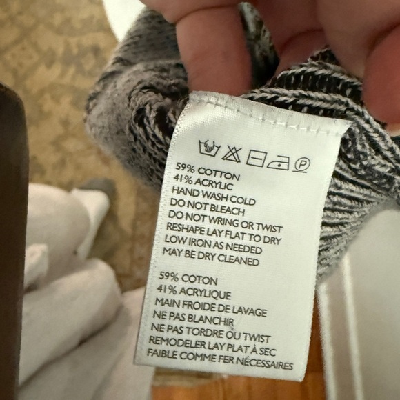 Anthropologie + Ecote Women’s Sweater Gray/ Black Ikat. Open Cardigan- Small $30 - Picture 11 of 13